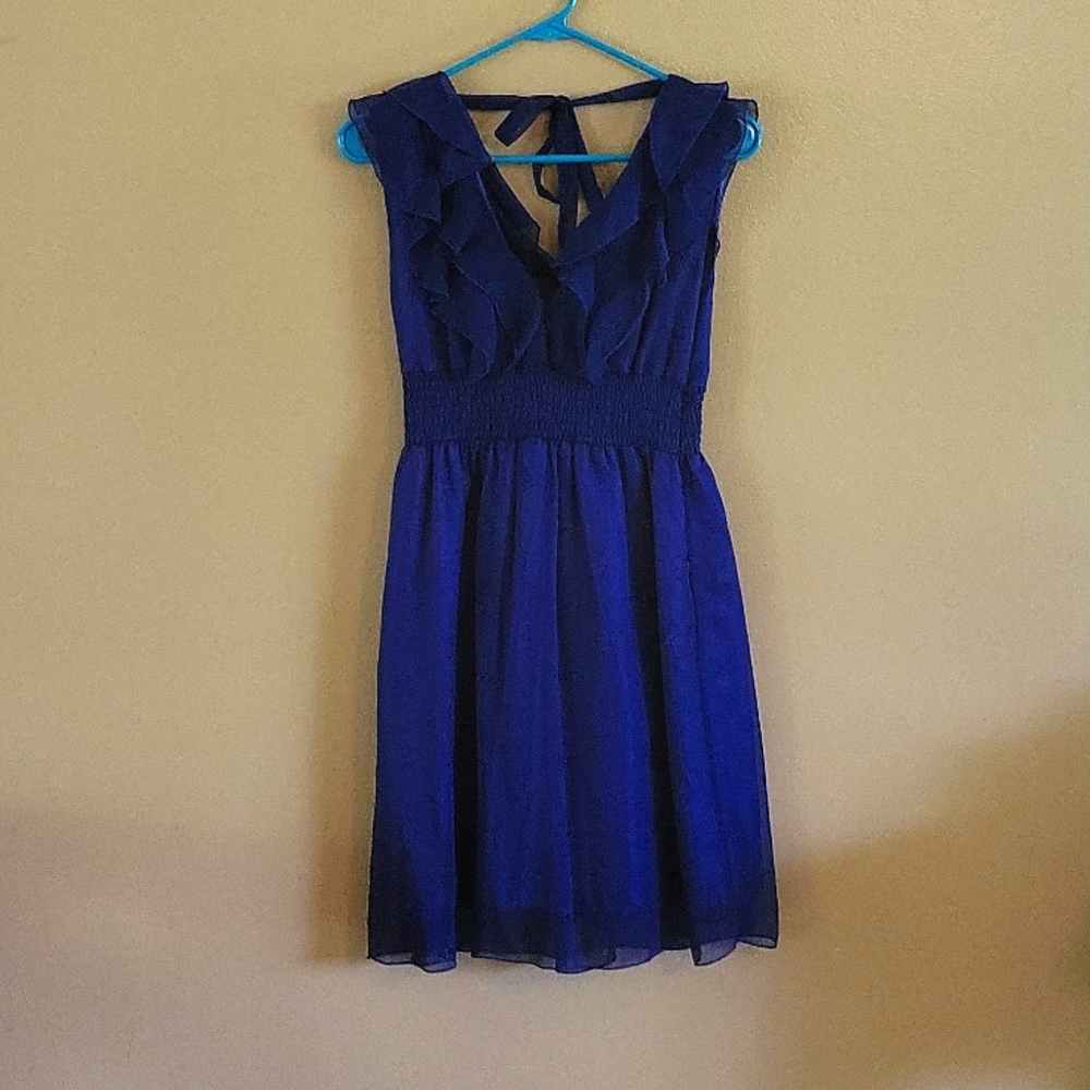 Short chiffon dress